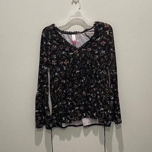 womens no boundaries size 11 flowered shirt - Picture 8 of 9